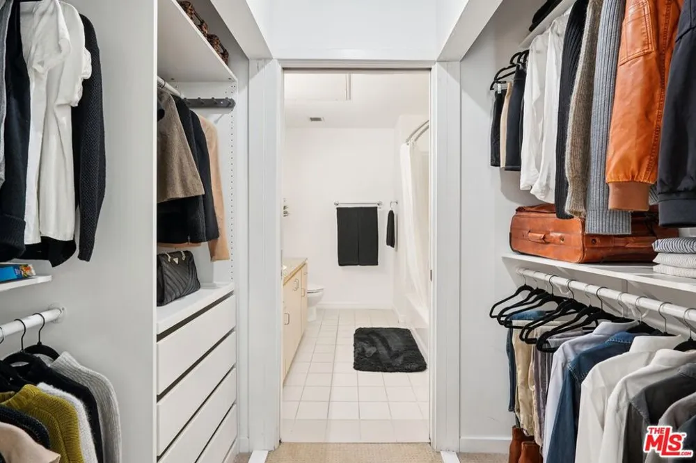 630 W 6th Street #505 Los Angeles, CA 90017