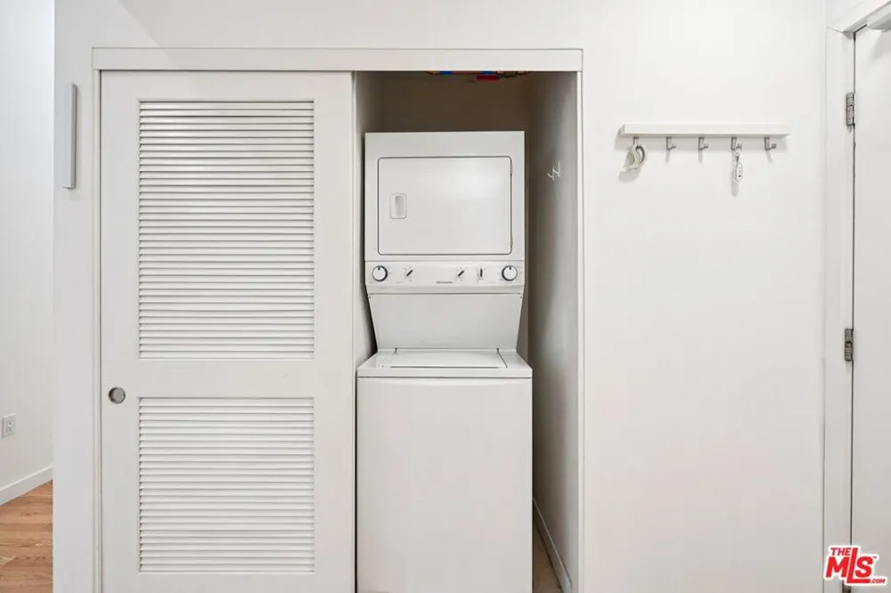 630 W 6th Street #505 Los Angeles, CA 90017