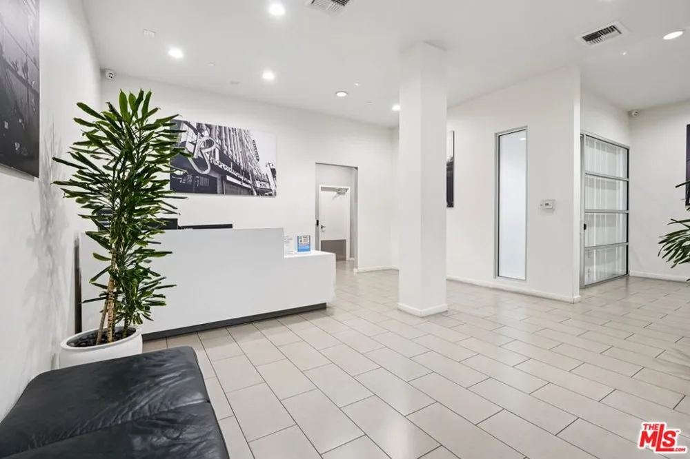 630 W 6th Street #505 Los Angeles, CA 90017