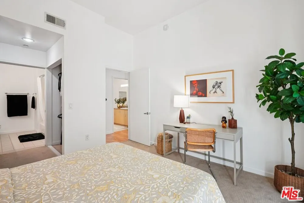 630 W 6th Street #505 Los Angeles, CA 90017