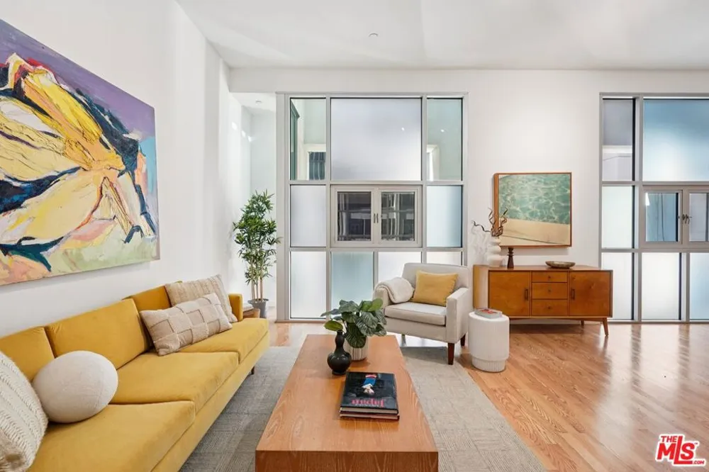 630 W 6th Street #505 Los Angeles, CA 90017