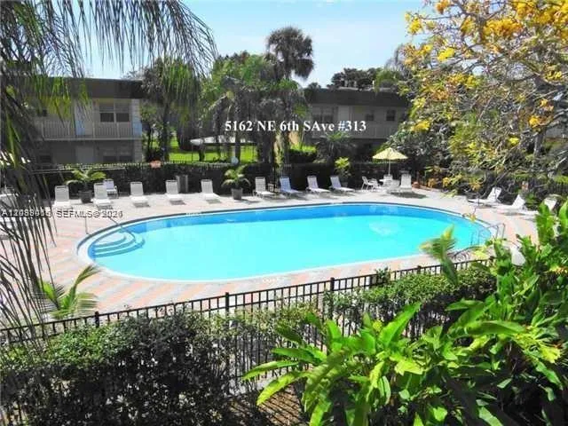 5156 NE 6th Ave #219 Oakland Park, FL 33334