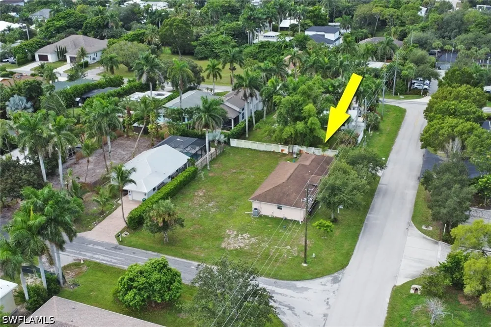 10th Street Naples, FL 34103