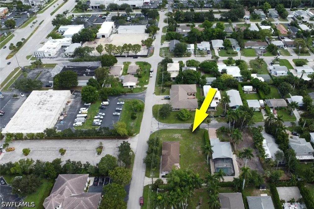 10th Street Naples, FL 34103
