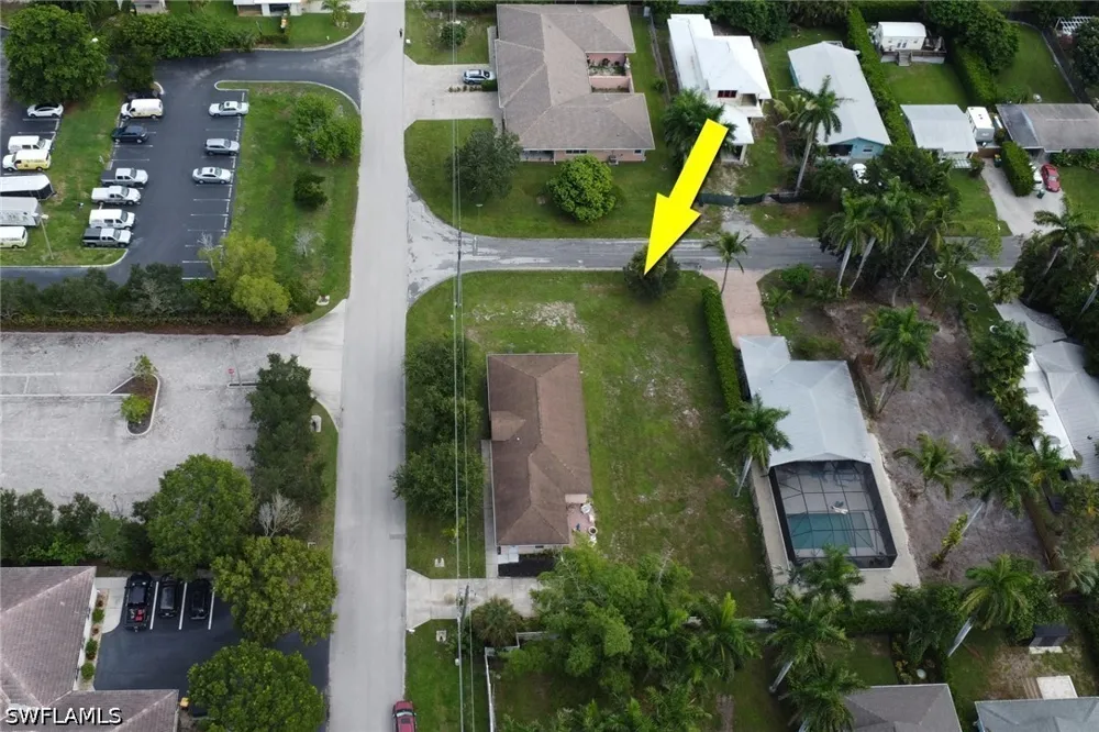 10th Street Naples, FL 34103