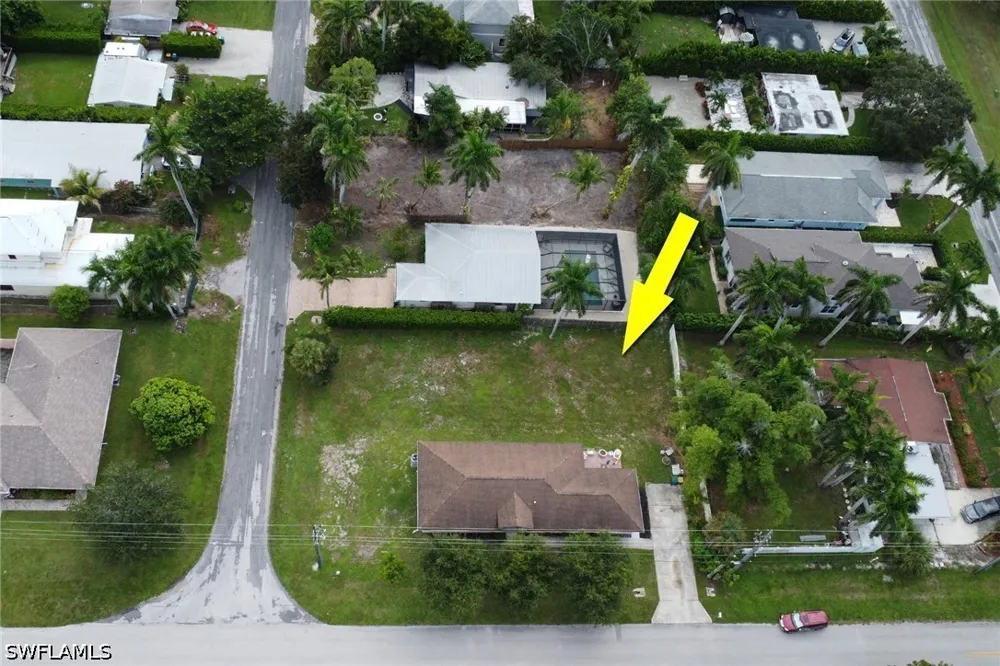 10th Street Naples, FL 34103