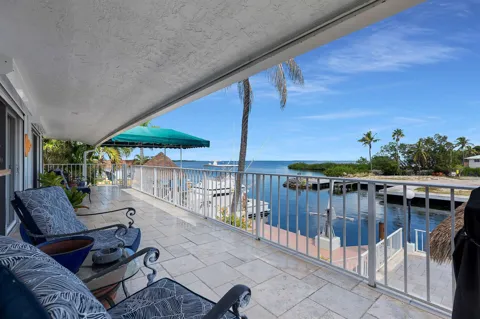 114 COCONUT PALM BOULEVARD