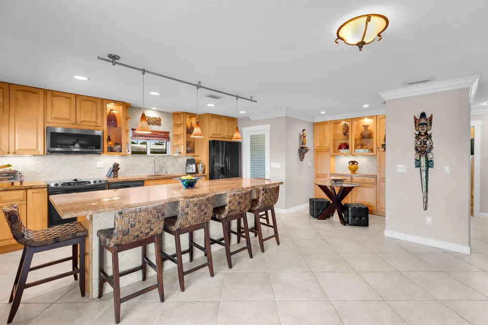 114 COCONUT PALM BOULEVARD Tavernier, FL 33070
