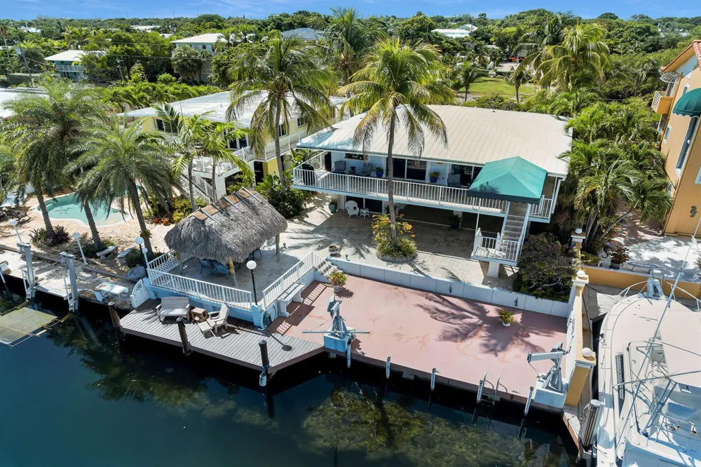 114 COCONUT PALM BOULEVARD Tavernier, FL 33070