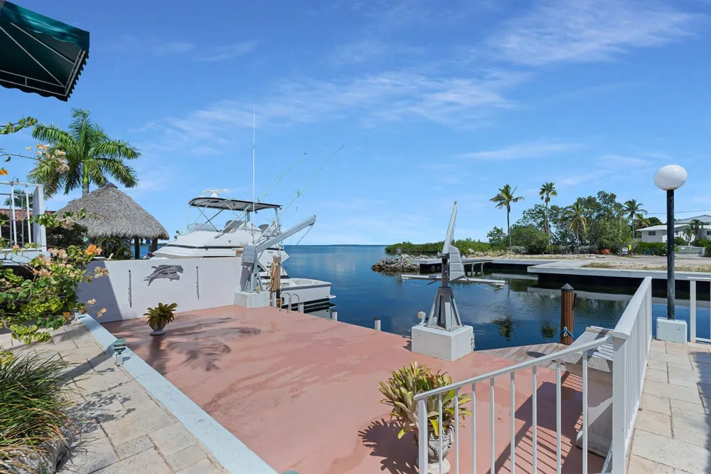 114 COCONUT PALM BOULEVARD Tavernier, FL 33070