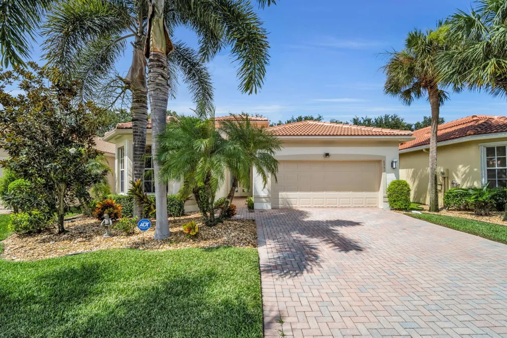 6951 IMPERIAL BEACH CIRCLE Delray Beach, FL 33446