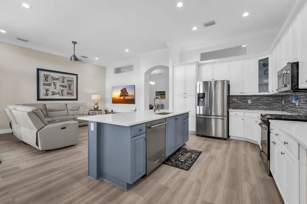 6951 IMPERIAL BEACH CIRCLE Delray Beach, FL 33446