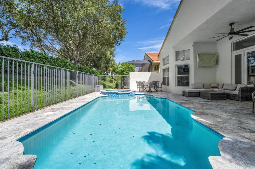 6951 IMPERIAL BEACH CIRCLE Delray Beach, FL 33446