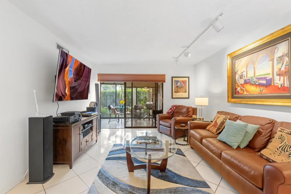 10110 CEDAR POINT BOULEVARD #104 Boynton Beach, FL 33437