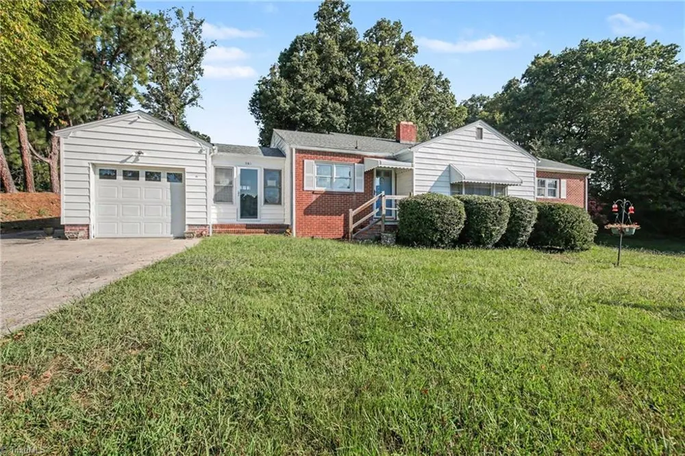 365 North Road Thomasville, NC 27360