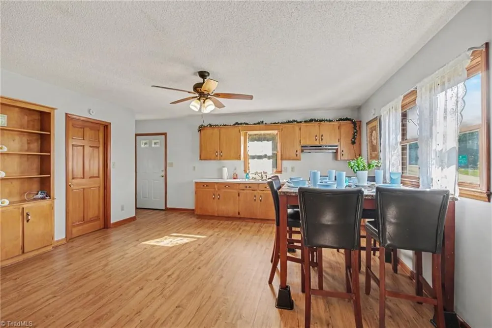 365 North Road Thomasville, NC 27360