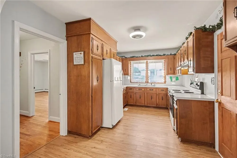 365 North Road Thomasville, NC 27360