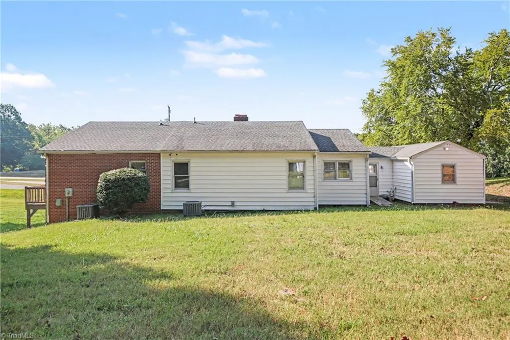365 North Road Thomasville, NC 27360