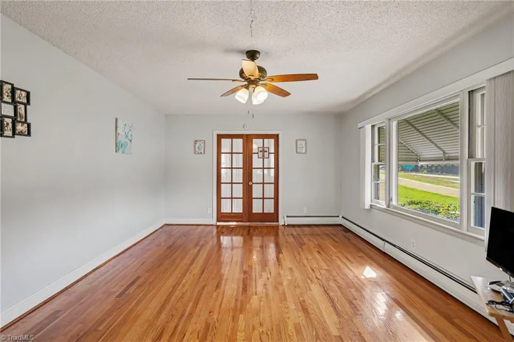 365 North Road Thomasville, NC 27360