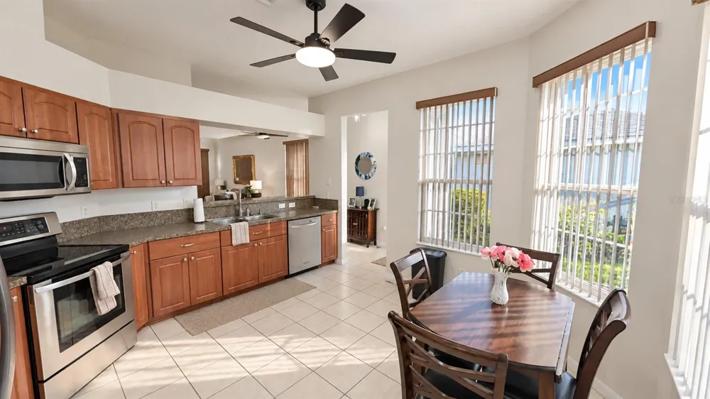 4925 PORTSMOUTH STREET Tavares, FL 32778