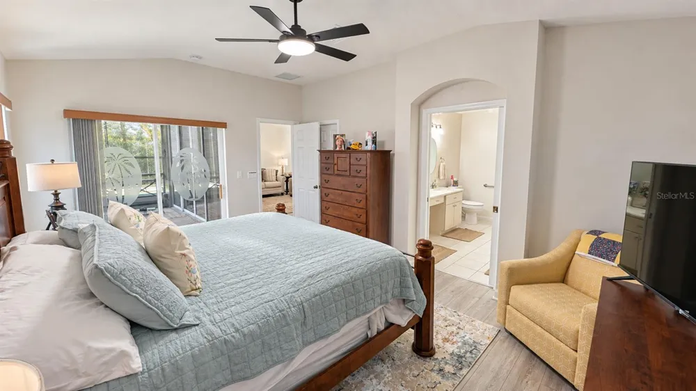 4925 PORTSMOUTH STREET Tavares, FL 32778