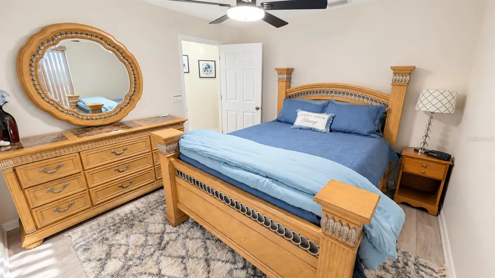 4925 PORTSMOUTH STREET Tavares, FL 32778