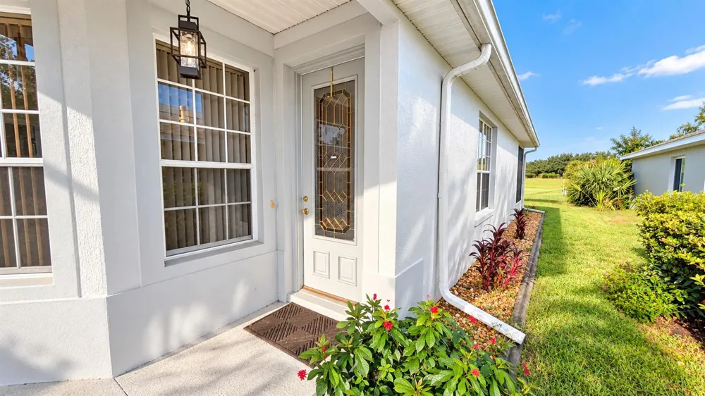 4925 PORTSMOUTH STREET Tavares, FL 32778