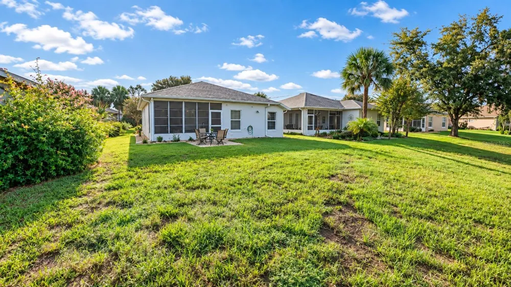 4925 PORTSMOUTH STREET Tavares, FL 32778