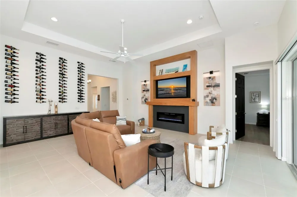 12105 GOLDENROD AVENUE Bradenton, FL 34212