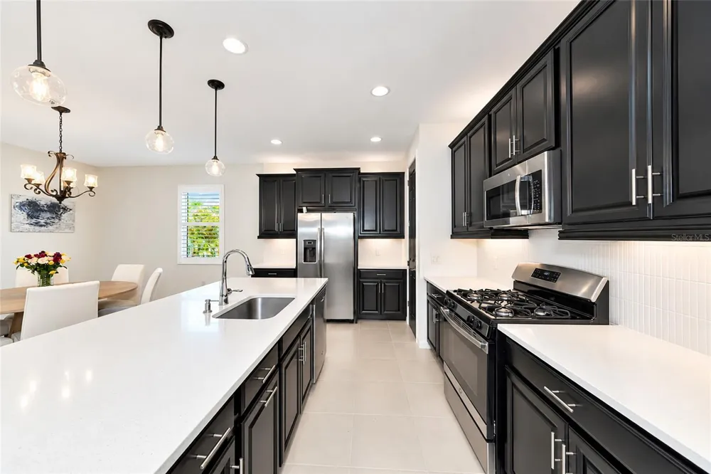 12105 GOLDENROD AVENUE Bradenton, FL 34212