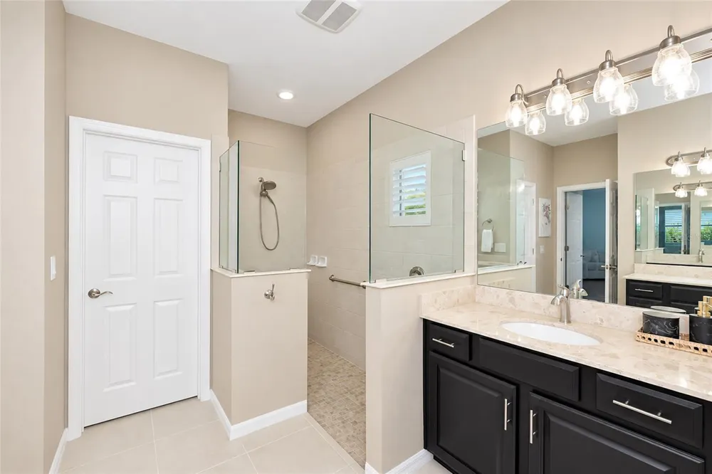 12105 GOLDENROD AVENUE Bradenton, FL 34212