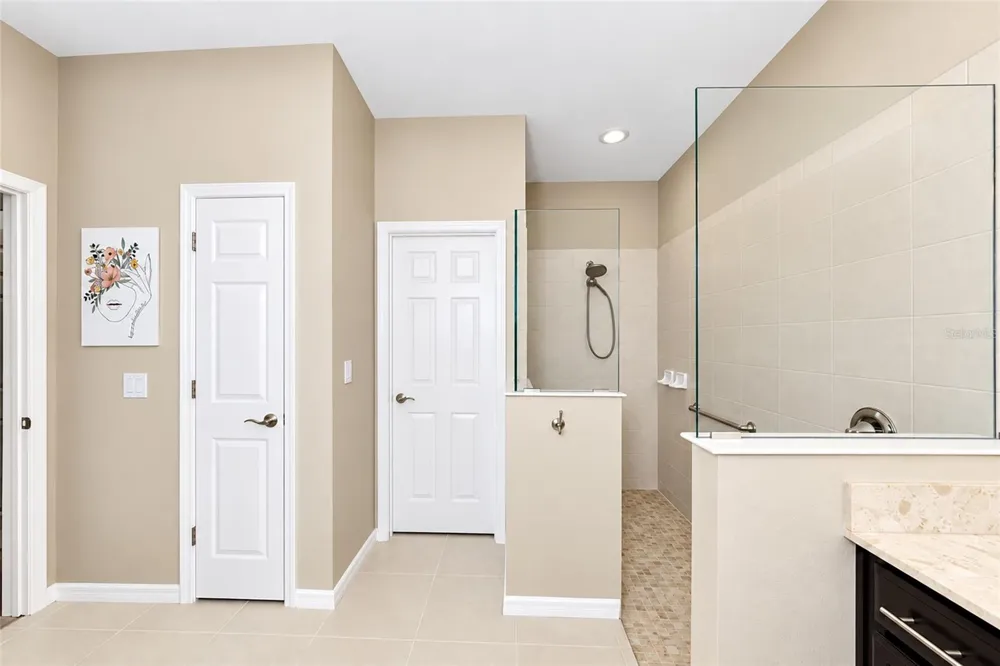 12105 GOLDENROD AVENUE Bradenton, FL 34212