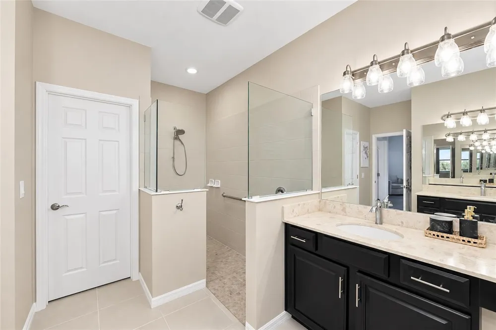 12105 GOLDENROD AVENUE Bradenton, FL 34212