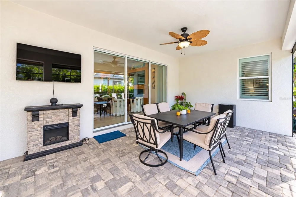 12105 GOLDENROD AVENUE Bradenton, FL 34212