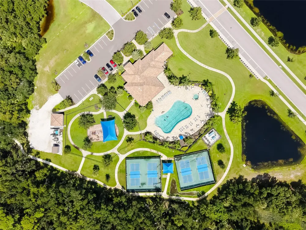 12105 GOLDENROD AVENUE Bradenton, FL 34212