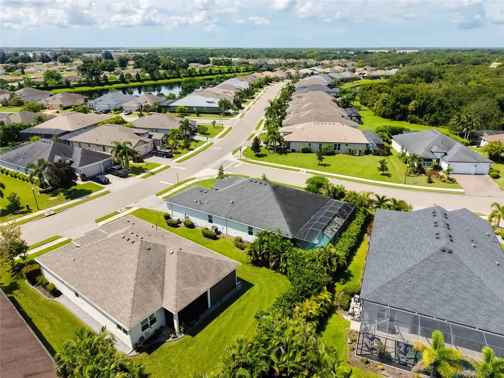 12105 GOLDENROD AVENUE Bradenton, FL 34212