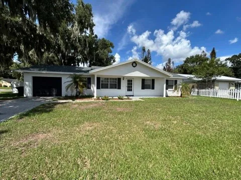 890 W WHITE BIRCH LANE