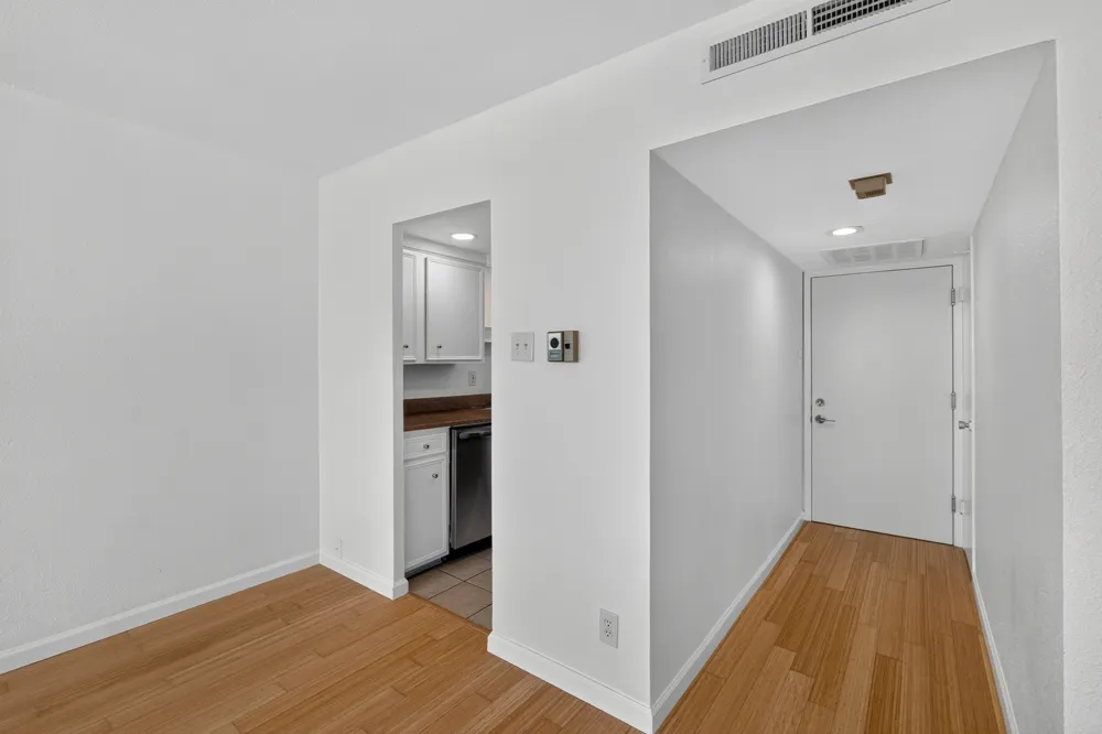 1800 Lavaca Street #512 Austin, TX 78701