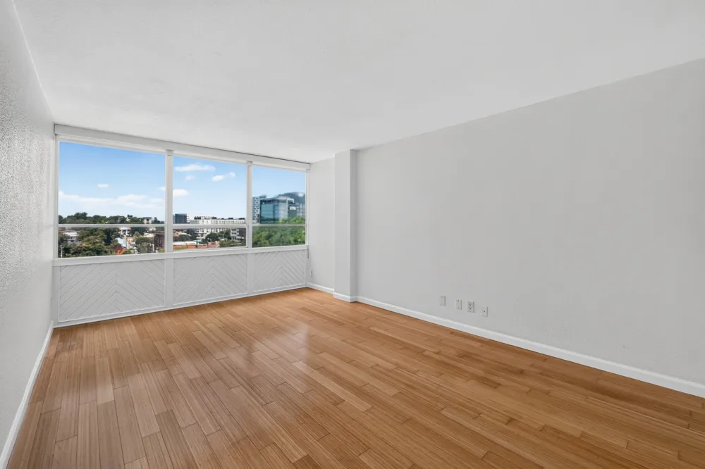 1800 Lavaca Street #512 Austin, TX 78701