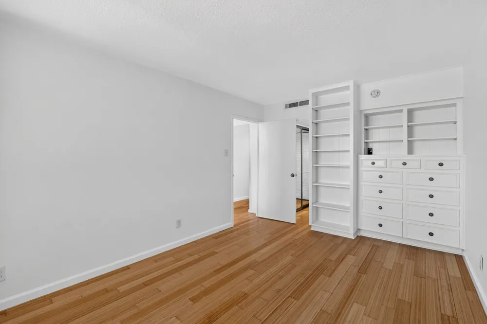 1800 Lavaca Street #512 Austin, TX 78701