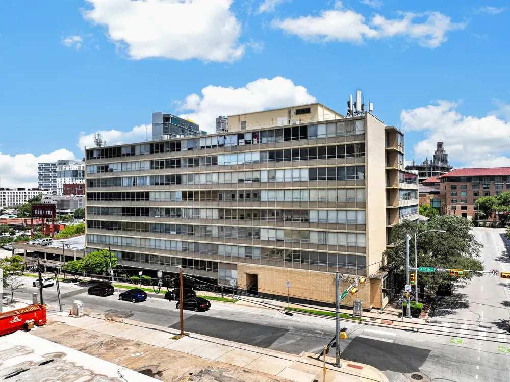 1800 Lavaca Street #512 Austin, TX 78701