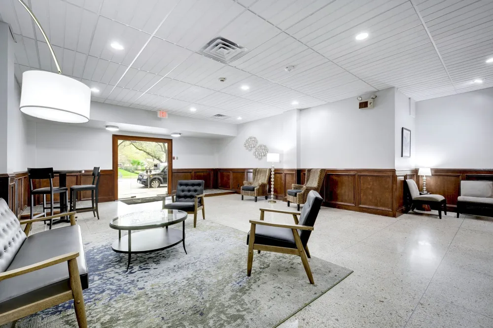 1800 Lavaca Street #512 Austin, TX 78701