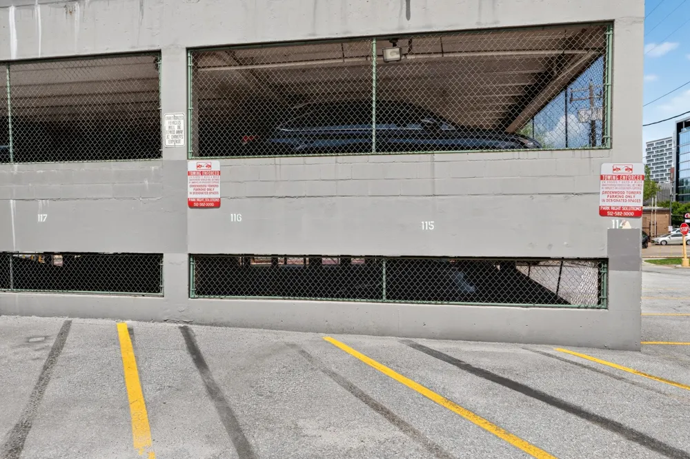 1800 Lavaca Street #512 Austin, TX 78701