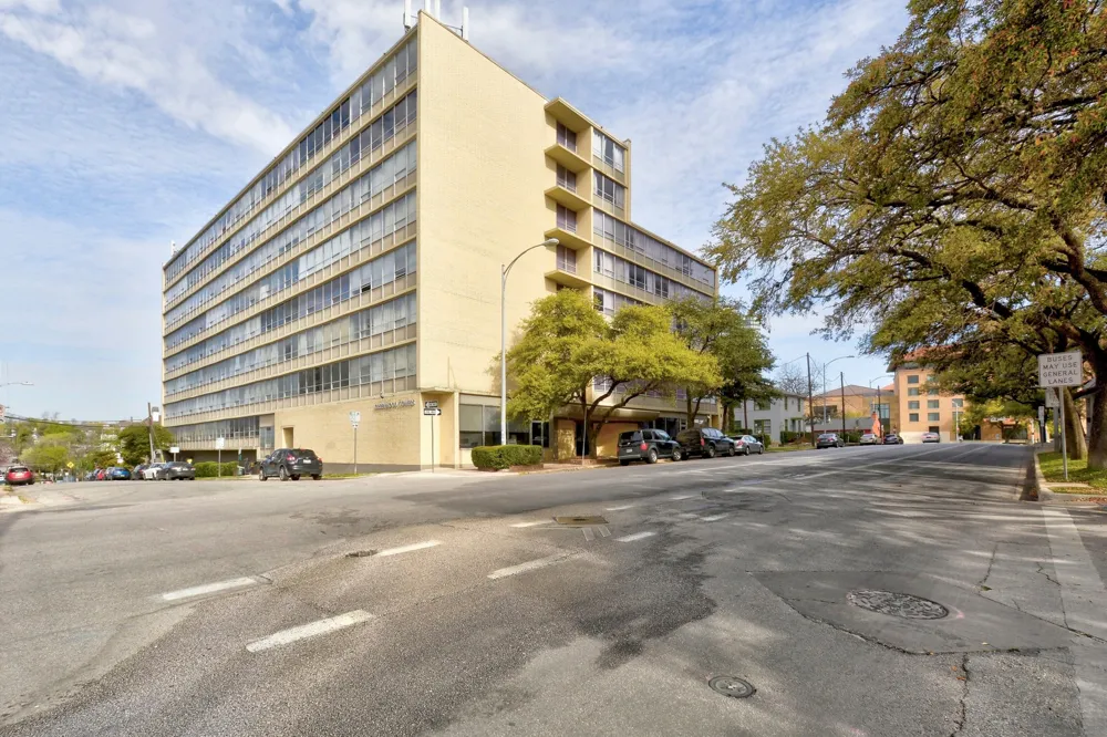 1800 Lavaca Street #512 Austin, TX 78701