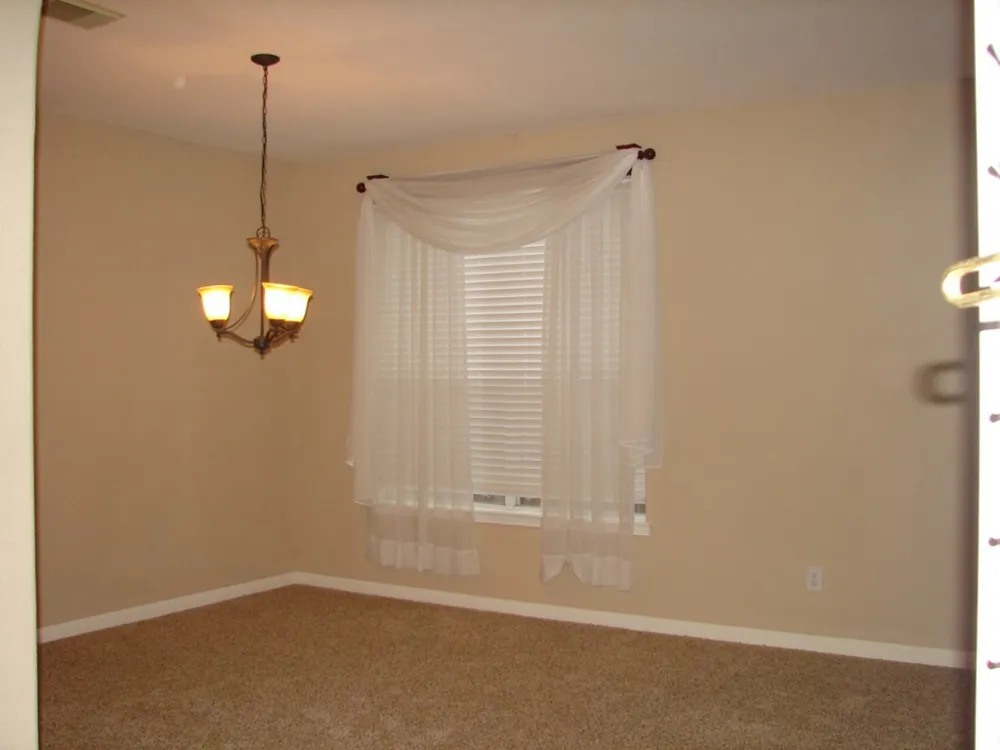 1720 Lynnville Trail Austin, TX 78727