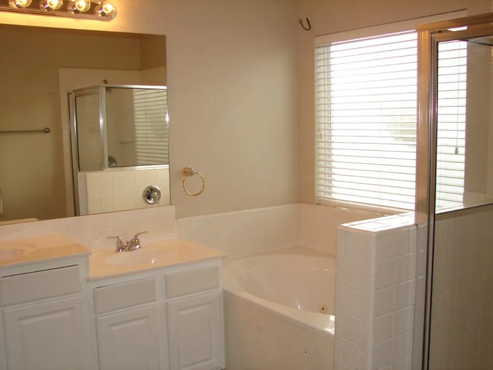 1720 Lynnville Trail Austin, TX 78727