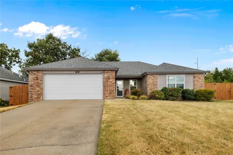 927 Fieldstone Court