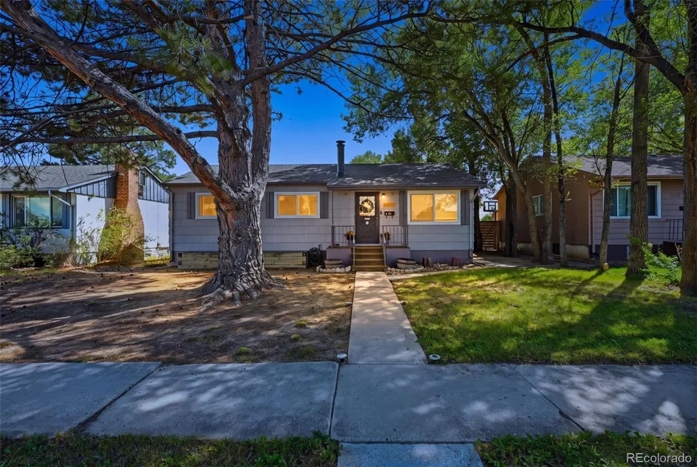 2637 Waldean Street Colorado Springs, CO 80909