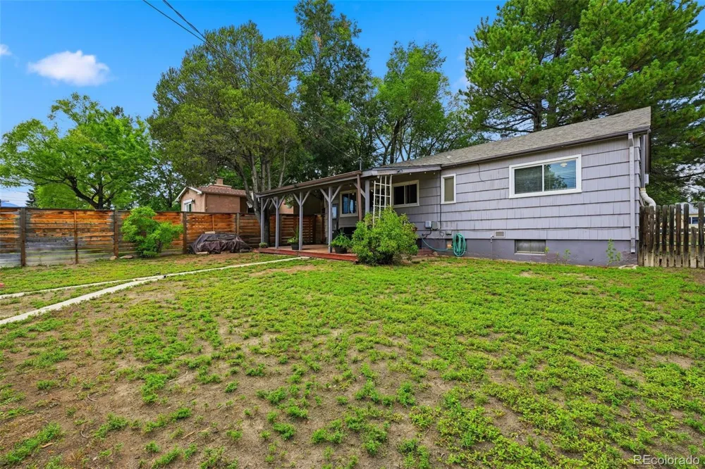 2637 Waldean Street Colorado Springs, CO 80909