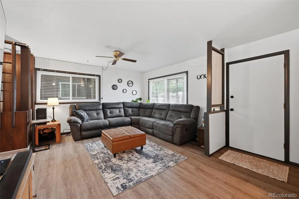 2637 Waldean Street Colorado Springs, CO 80909